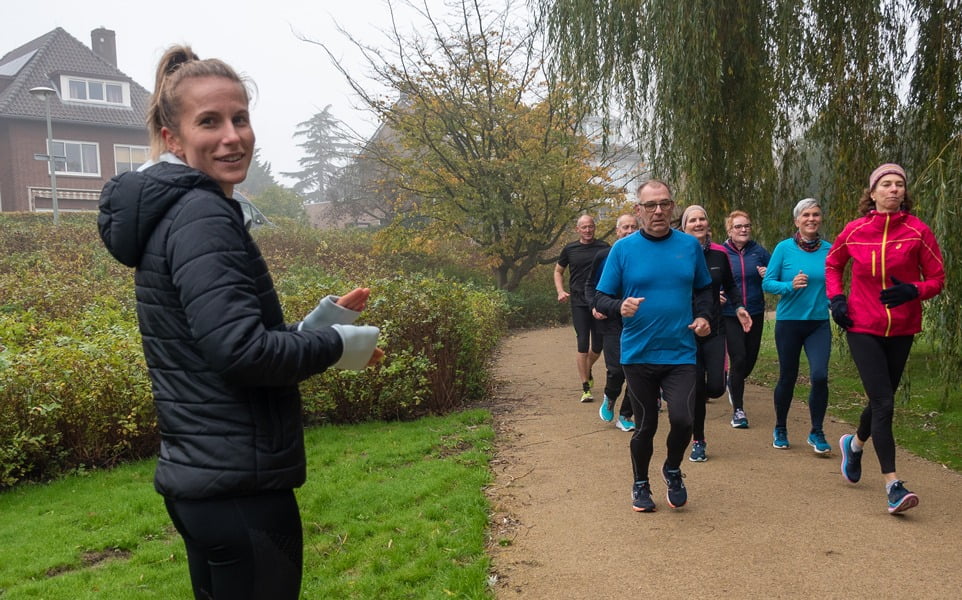 De gezelligste hardloop clinics doe jij bij hardloopcoach Sarah Lahti - Runningclinic.nl